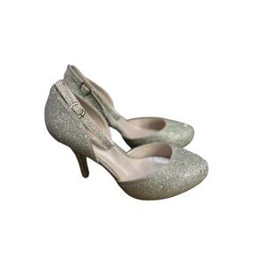 NIB De Blossom Collection 7 ½ ROBIN -110 glam nude sparkle stiletto heels